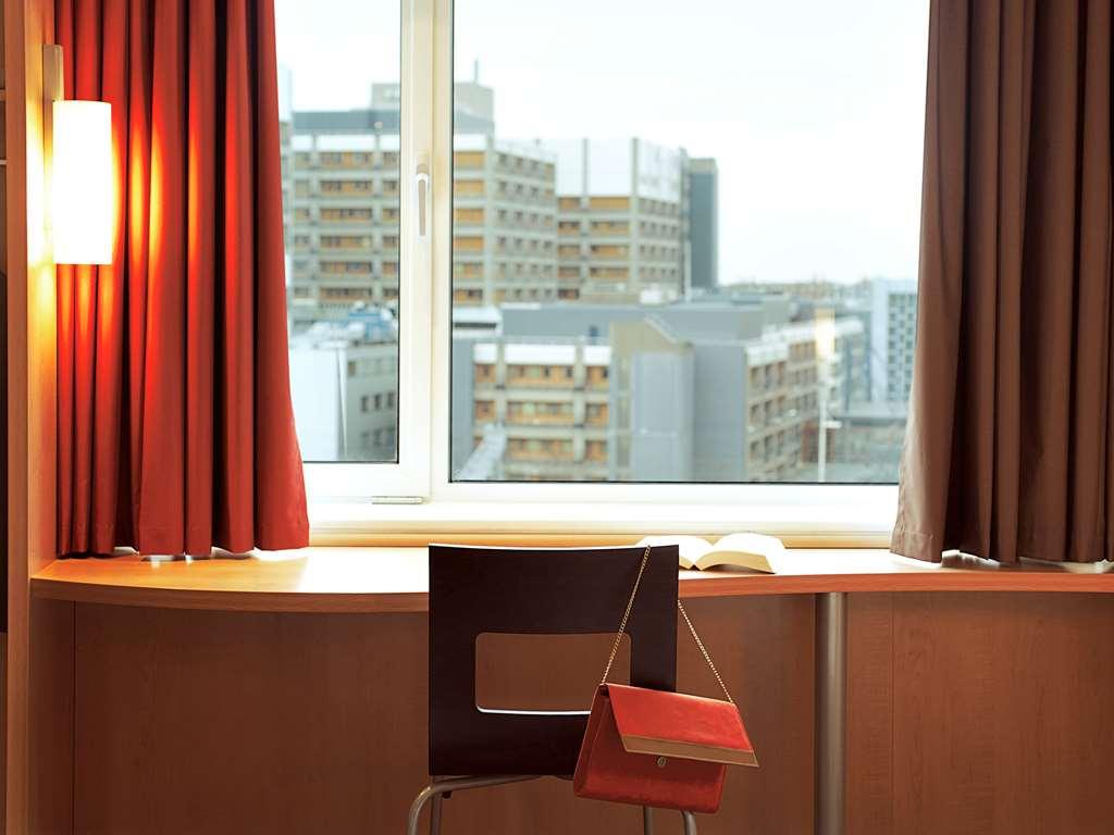 Ibis Tambore バルエリ 部屋 写真