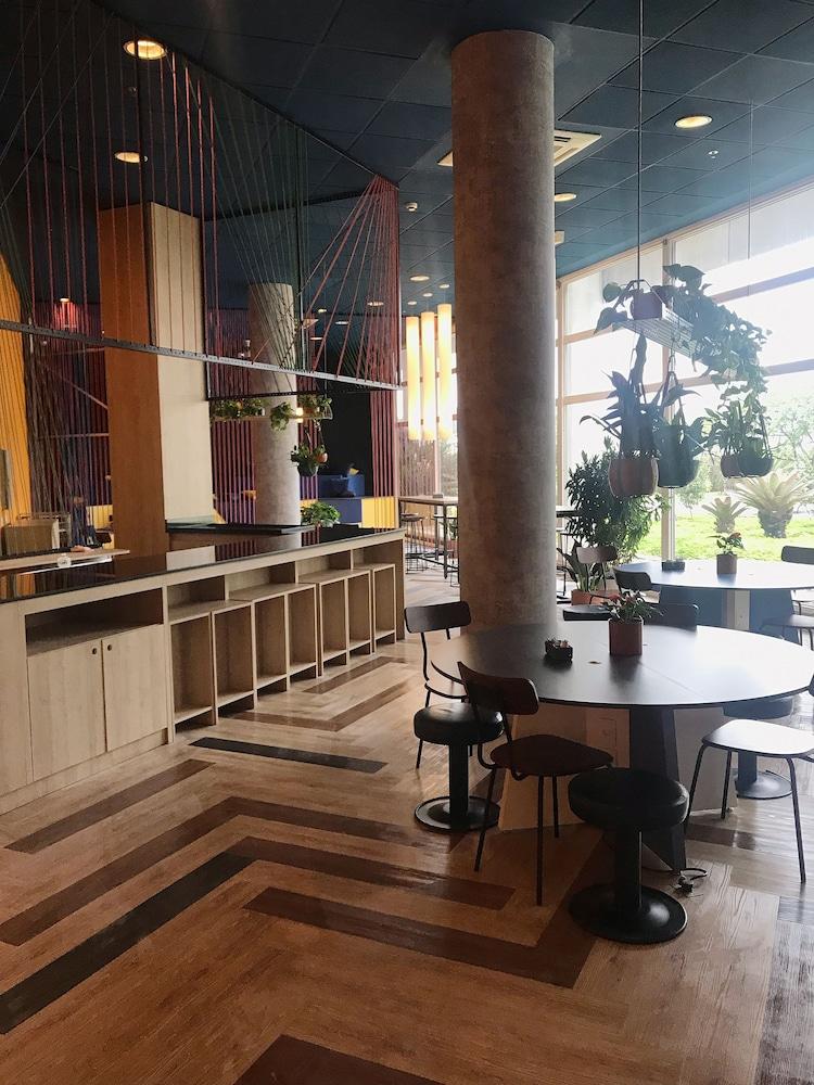 Ibis Tambore バルエリ エクステリア 写真