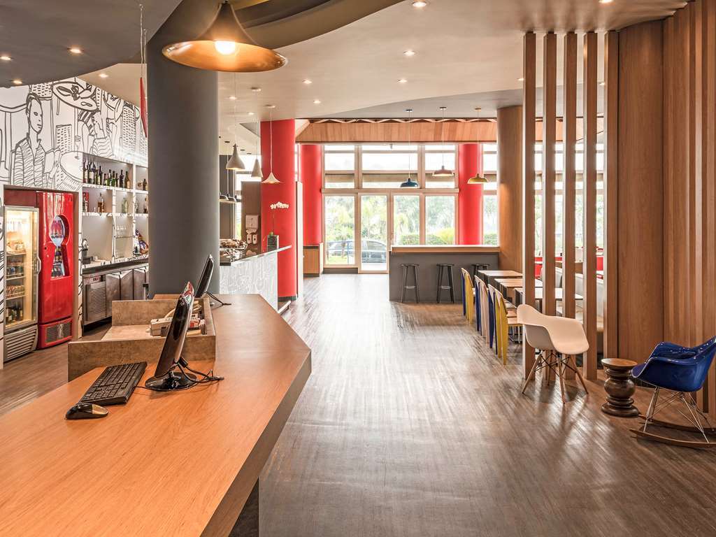 Ibis Tambore バルエリ エクステリア 写真
