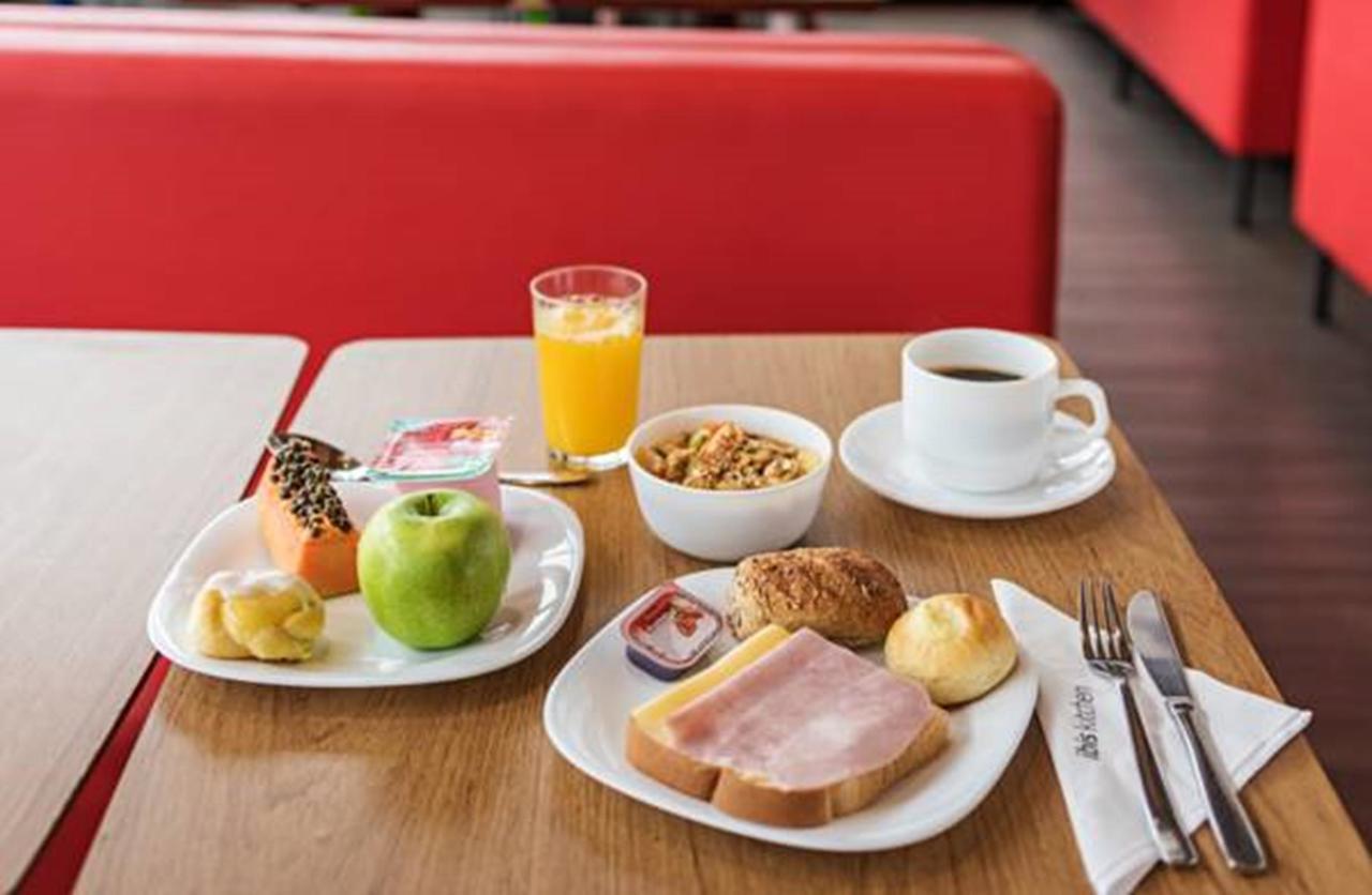 Ibis Tambore バルエリ エクステリア 写真